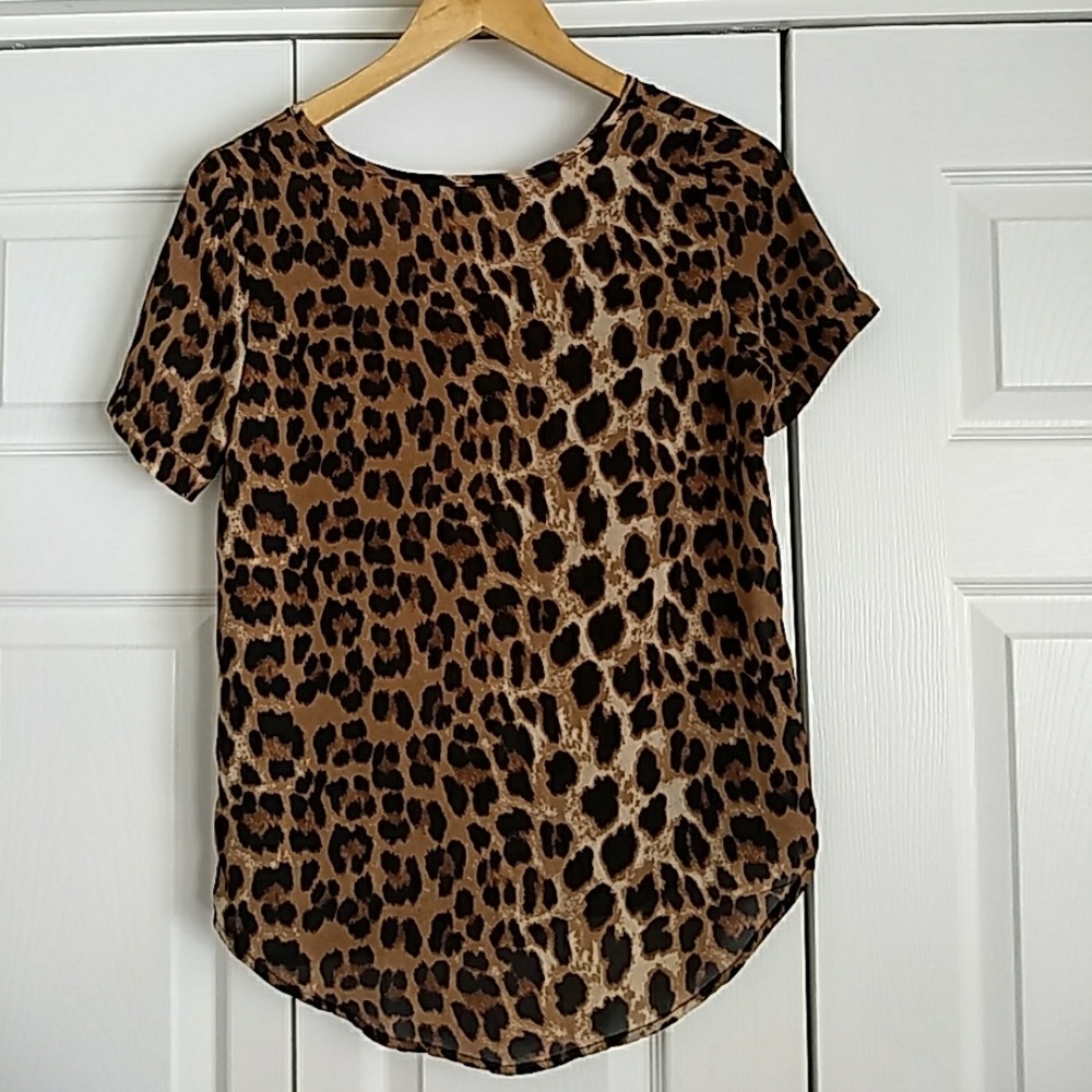 Silky Leopard Print tee - Picture 3 of 3